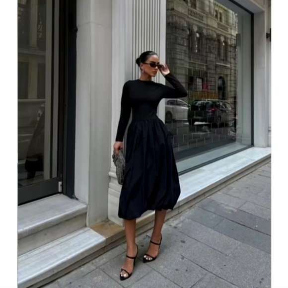 Zara Dresses & Skirts - Zara Voluminous Balloon midi skirt size XS and S